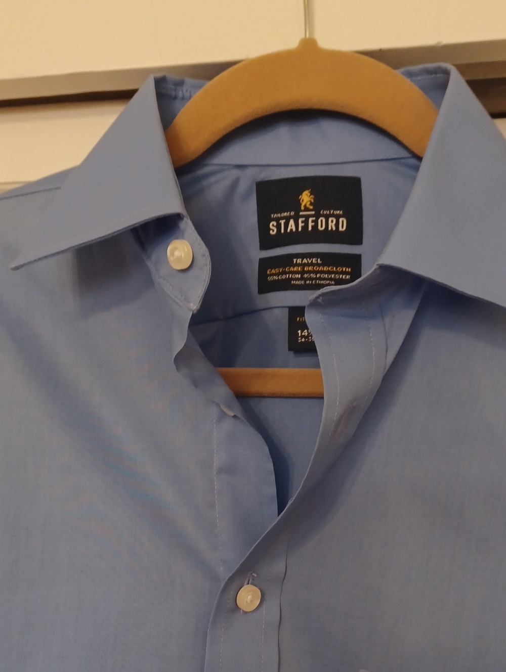 Stafford Shirt Travel Dress LS Easy-Care Broadcloth 14 1/2 neck Fitted Mens Blue